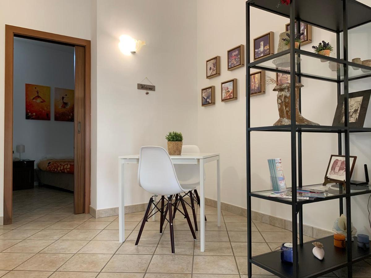 Delizioso Appartamento In Zona Centrale Формия Экстерьер фото