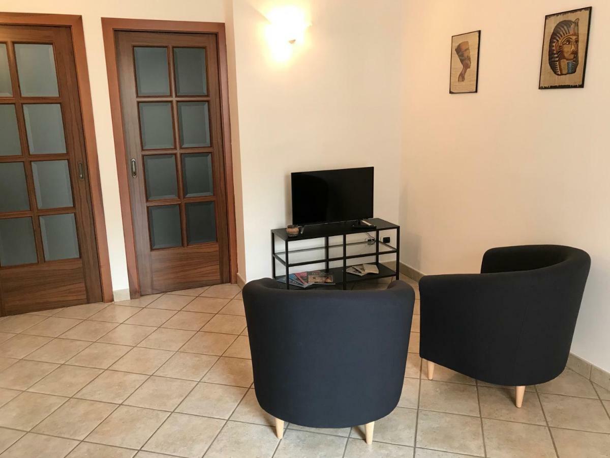 Delizioso Appartamento In Zona Centrale Формия Экстерьер фото